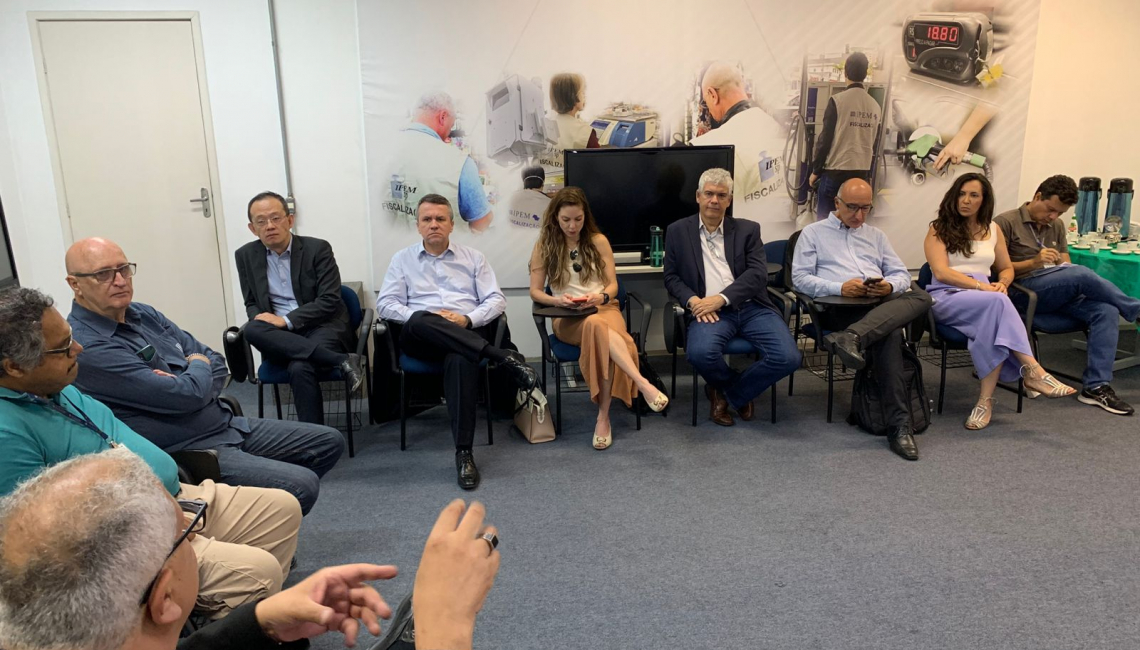 Ipem-SP recebe Secretaria da Fazenda para reunião técnica sobre medidores de vazão utilizados em plataformas de petróleo